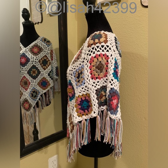 XSP-MP Handmade Crocheted Poncho - Picture 4 of 5